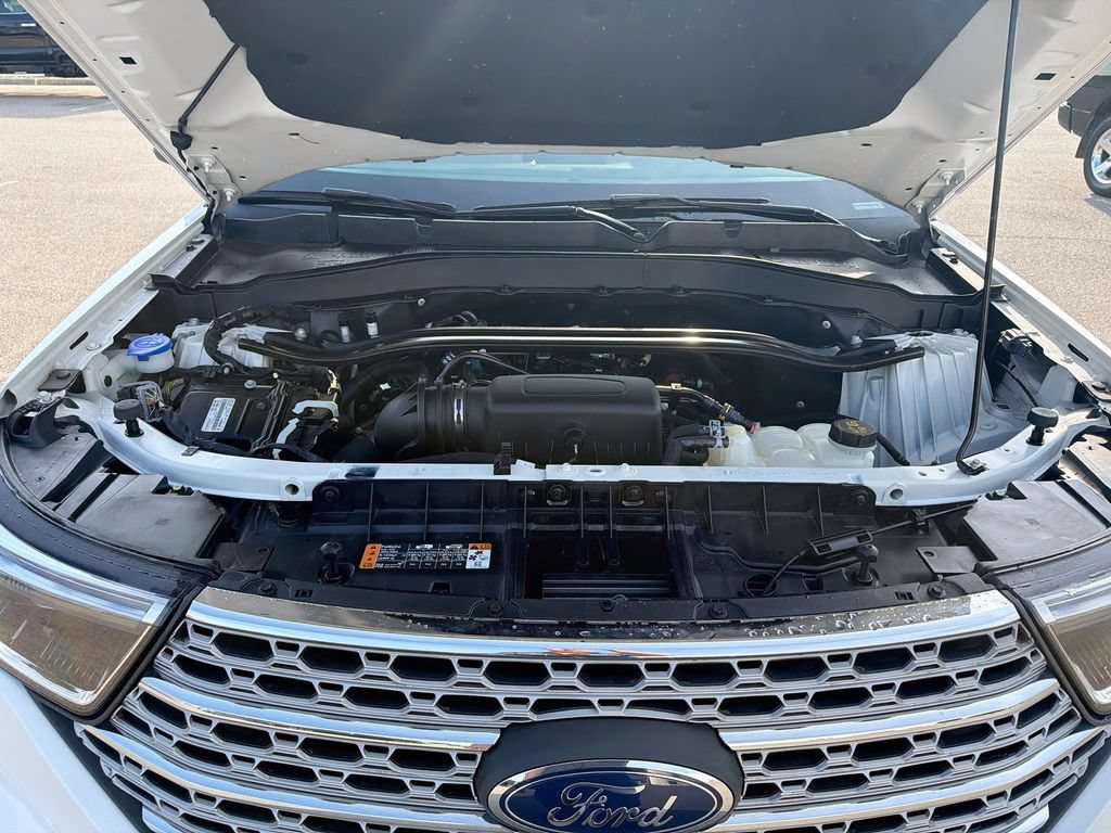Certified 2023 Ford Explorer Limited w/ Limited Technology Package AWD/4WD image 35