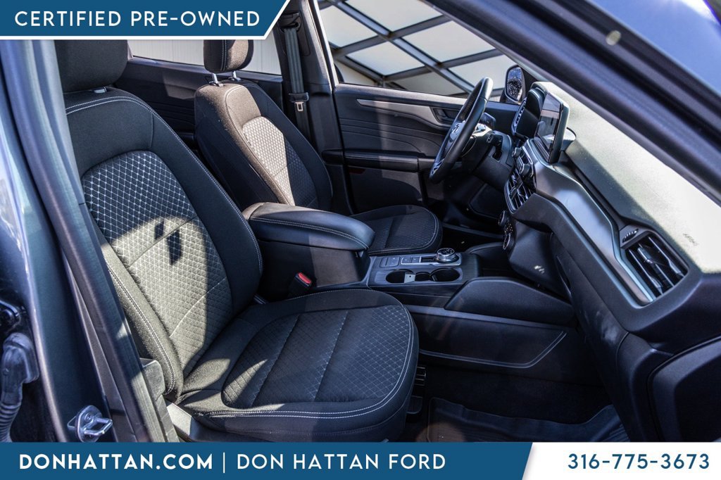 Certified 2023 Ford Escape Active AWD/4WD image 21