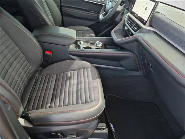 Certified 2026 Ford Explorer ST-Line RWD image 21
