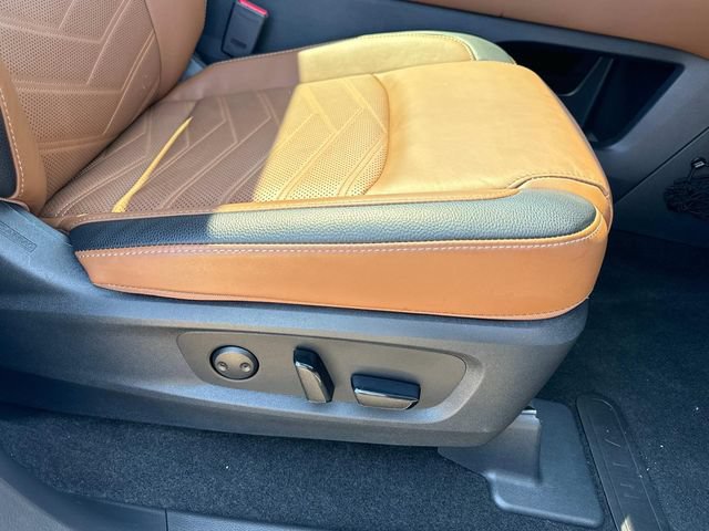 Used 2024 Nissan Pathfinder Platinum w/ Cargo Package AWD/4WD image 20