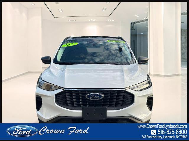 Certified 2023 Ford Escape Active w/ Tech Pack #1 AWD/4WD image 2