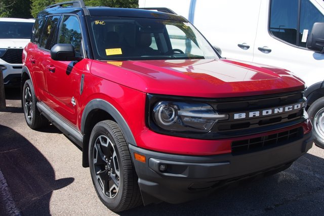 Certified 2021 Ford Bronco Sport Outer Banks AWD/4WD image 2