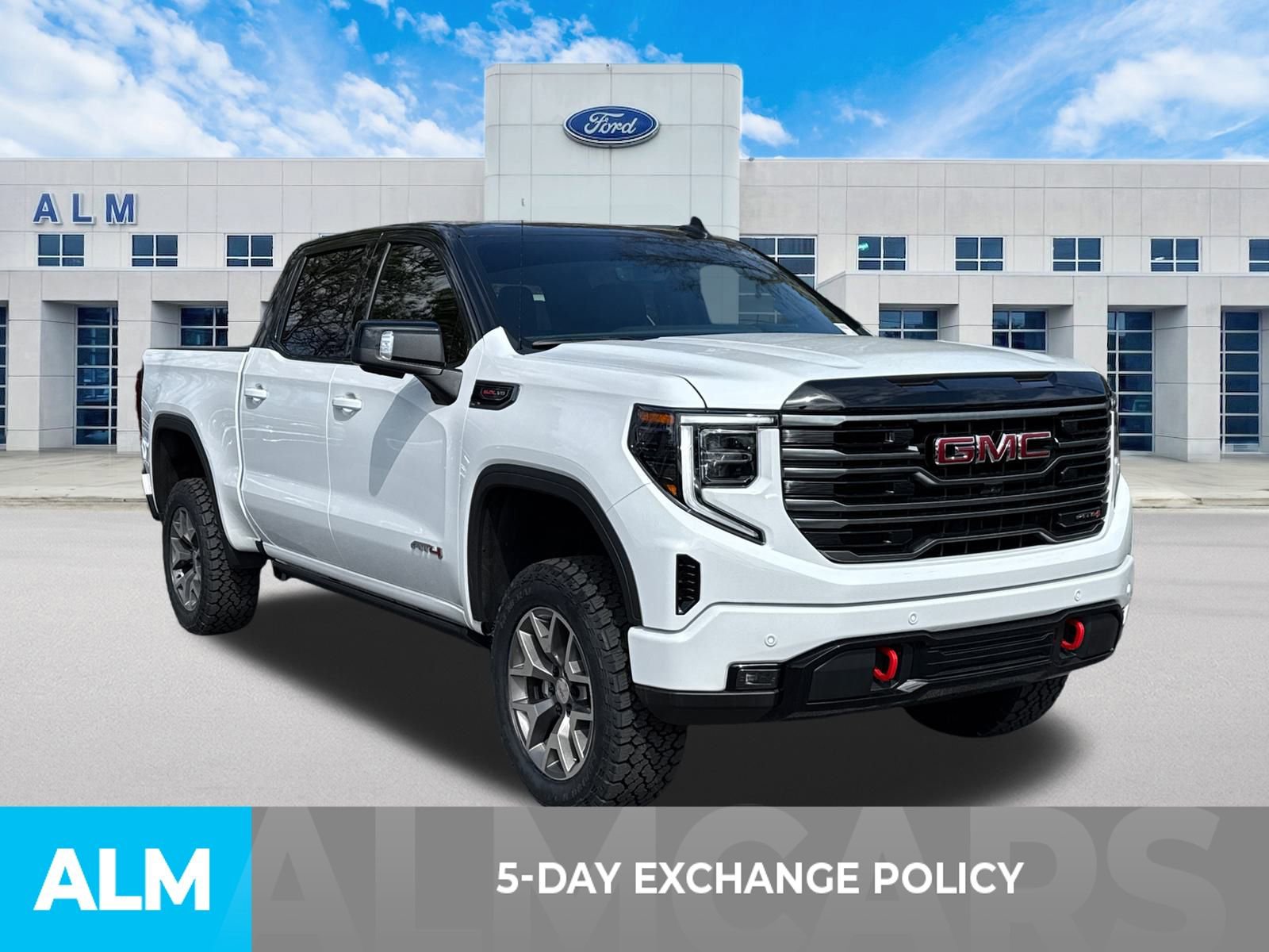 Used 2025 GMC Sierra 1500 AT4 w/ Technology Package image 4