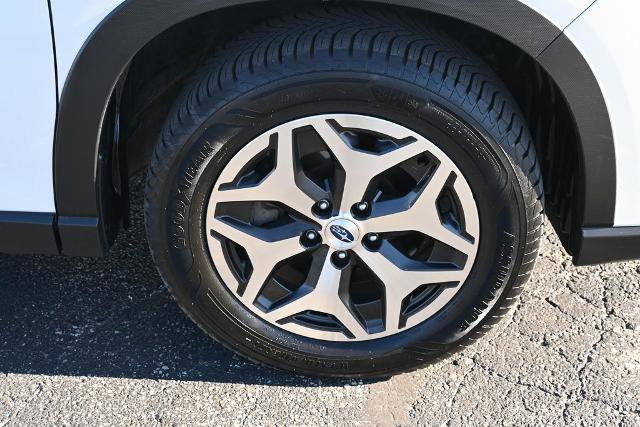 Used 2024 Subaru Forester Premium image 16