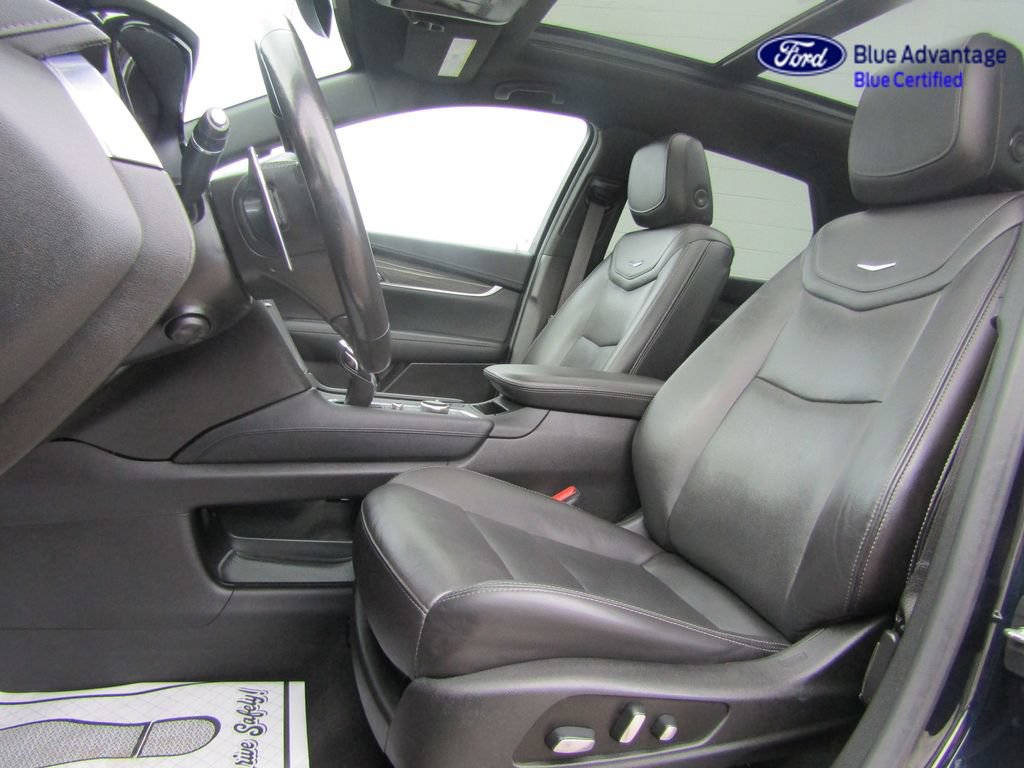 Used 2021 Cadillac XT5 Sportv AWD/4WD image 3