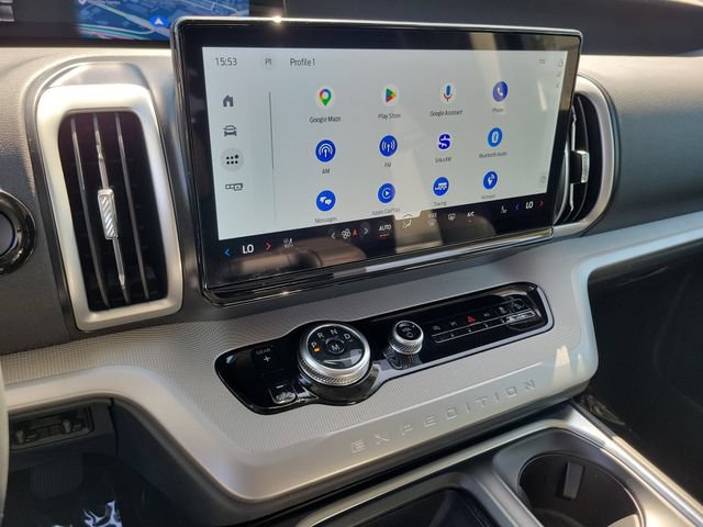 Certified 2025 Ford Expedition Active AWD/4WD image 8