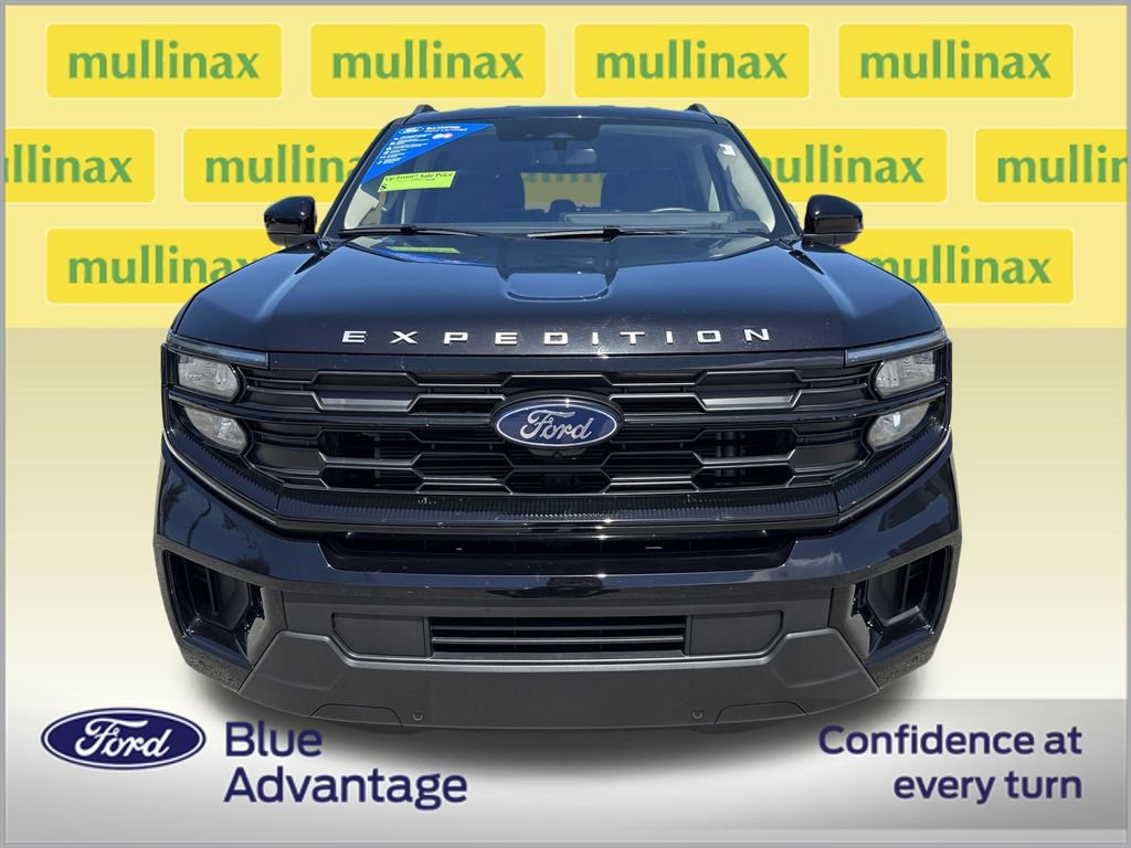 Certified 2025 Ford Expedition Active RWD image 11
