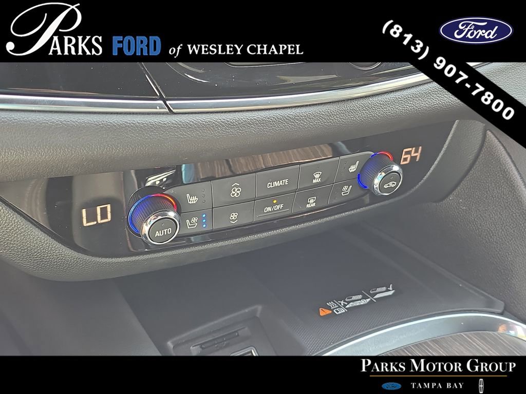 Used 2023 Buick Enclave Avenir w/ Avenir Technology Package AWD/4WD image 26