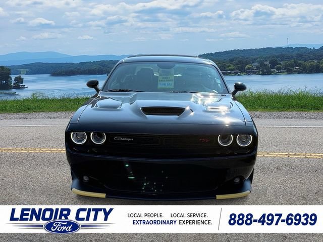 Used 2023 Dodge Challenger R/T Scat Pack w/ Plus Package RWD image 8