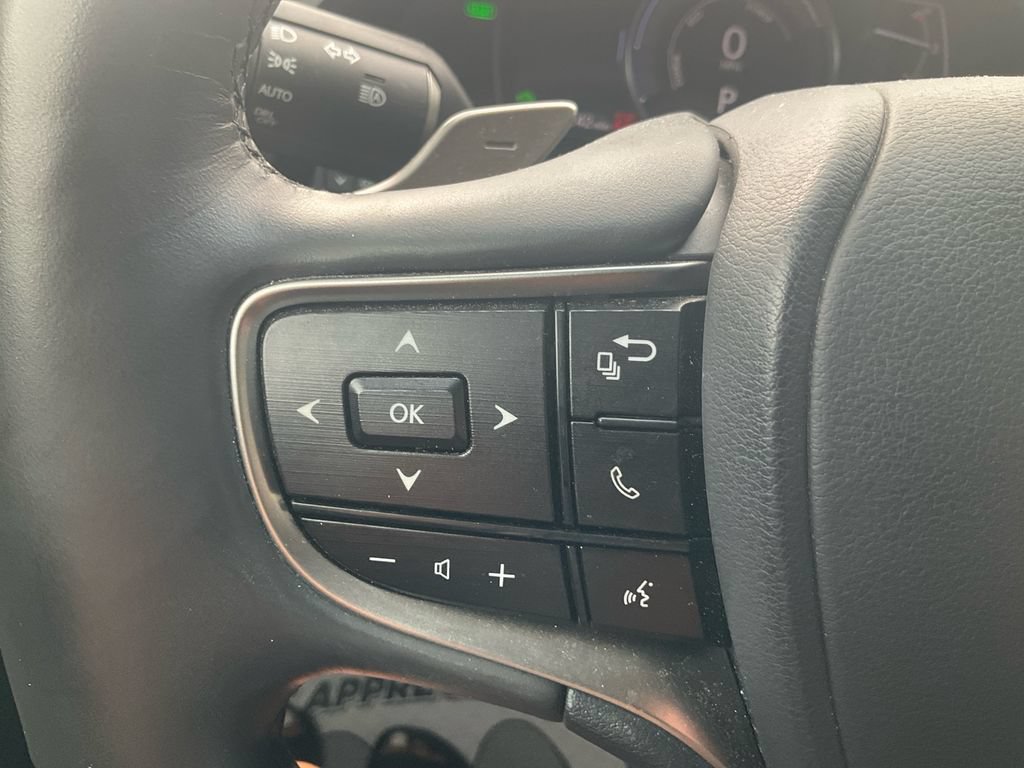 Used 2024 Lexus ES 300h w/ Technology Package FWD image 21