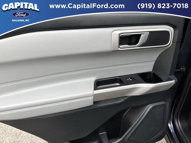 Certified 2023 Ford Explorer XLT w/ Equipment Group 202A RWD image 17
