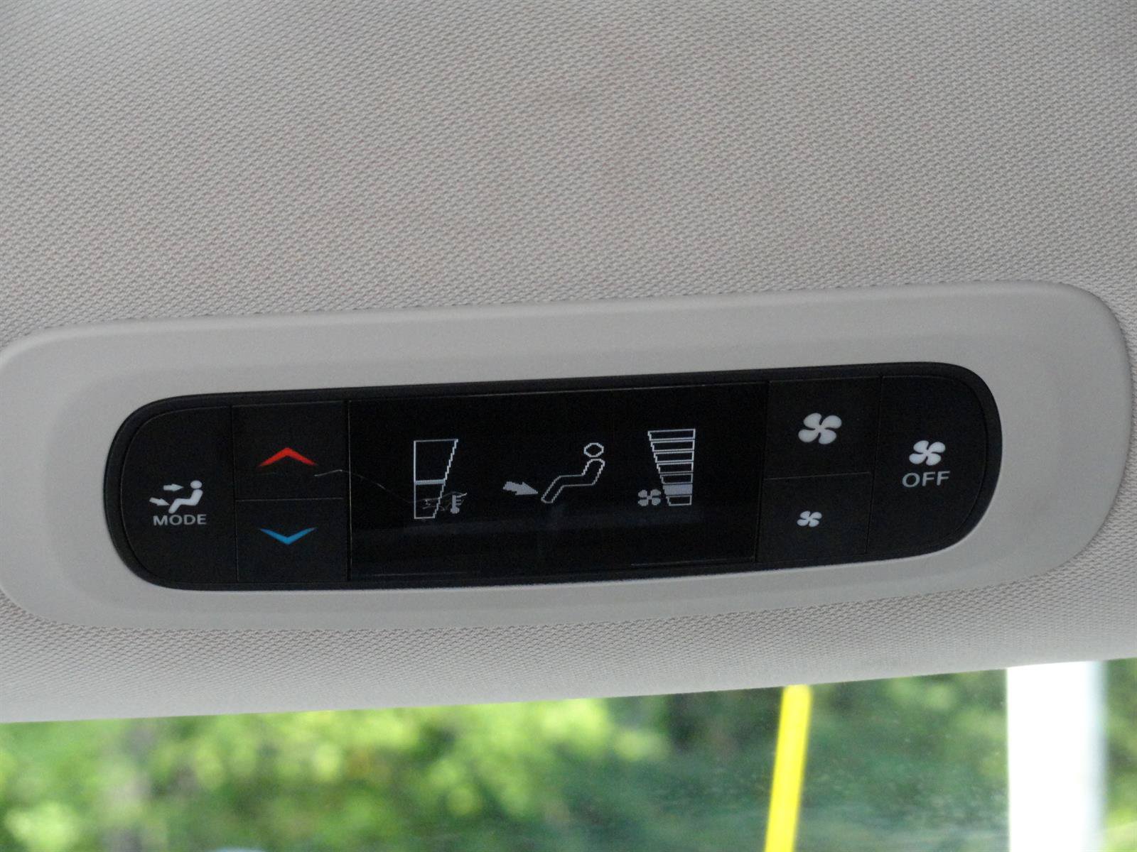 Used 2023 Chrysler Voyager LX FWD image 16