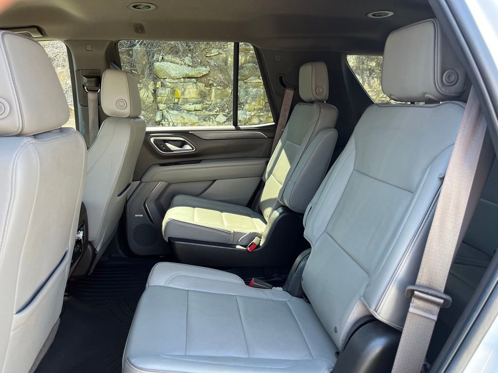 Used 2023 GMC Yukon SLT image 10