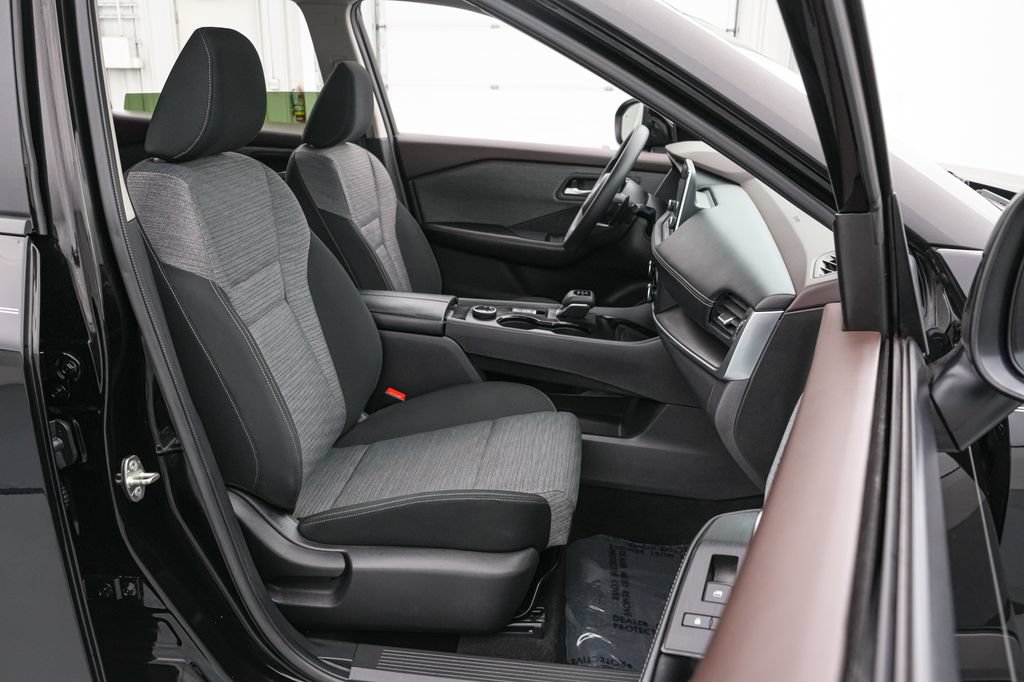 Used 2023 Nissan Rogue SV AWD/4WD image 20