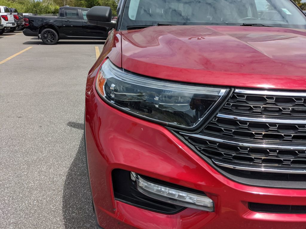 Certified 2022 Ford Explorer XLT w/ Equipment Group 202A image 9