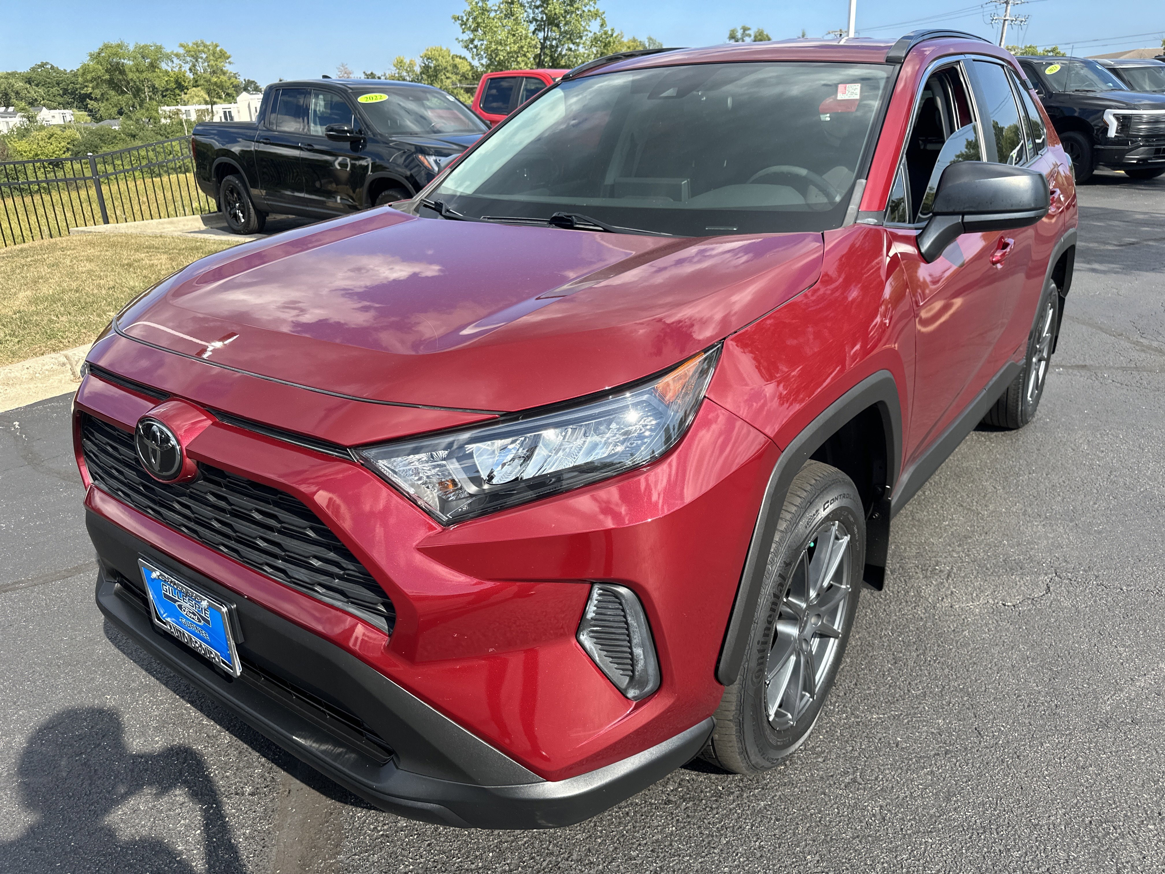 Used 2021 Toyota RAV4 LE image 7