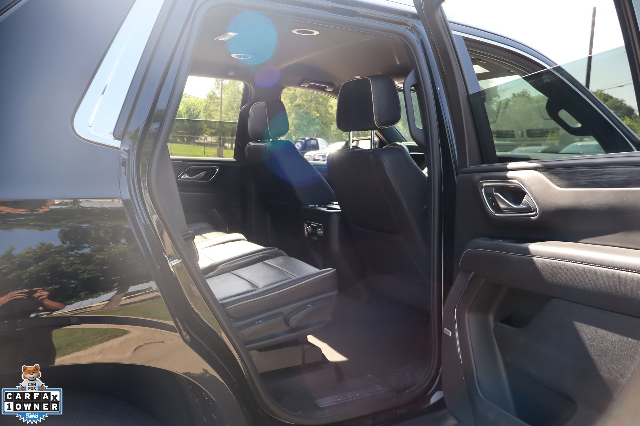 Used 2024 GMC Yukon SLT RWD image 28