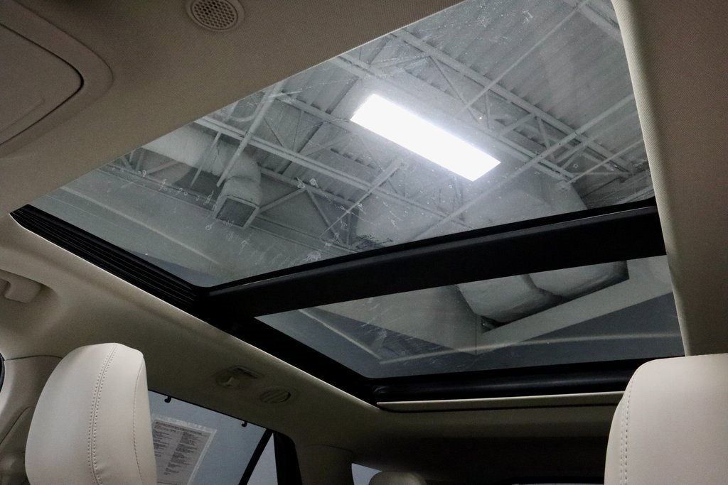 Certified 2023 Ford Explorer Platinum w/ Class IV Trailer Tow Package image 26