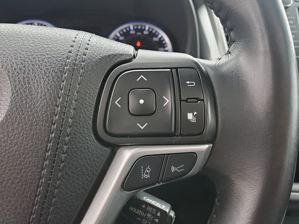 Used 2019 Toyota Highlander SE AWD/4WD image 27