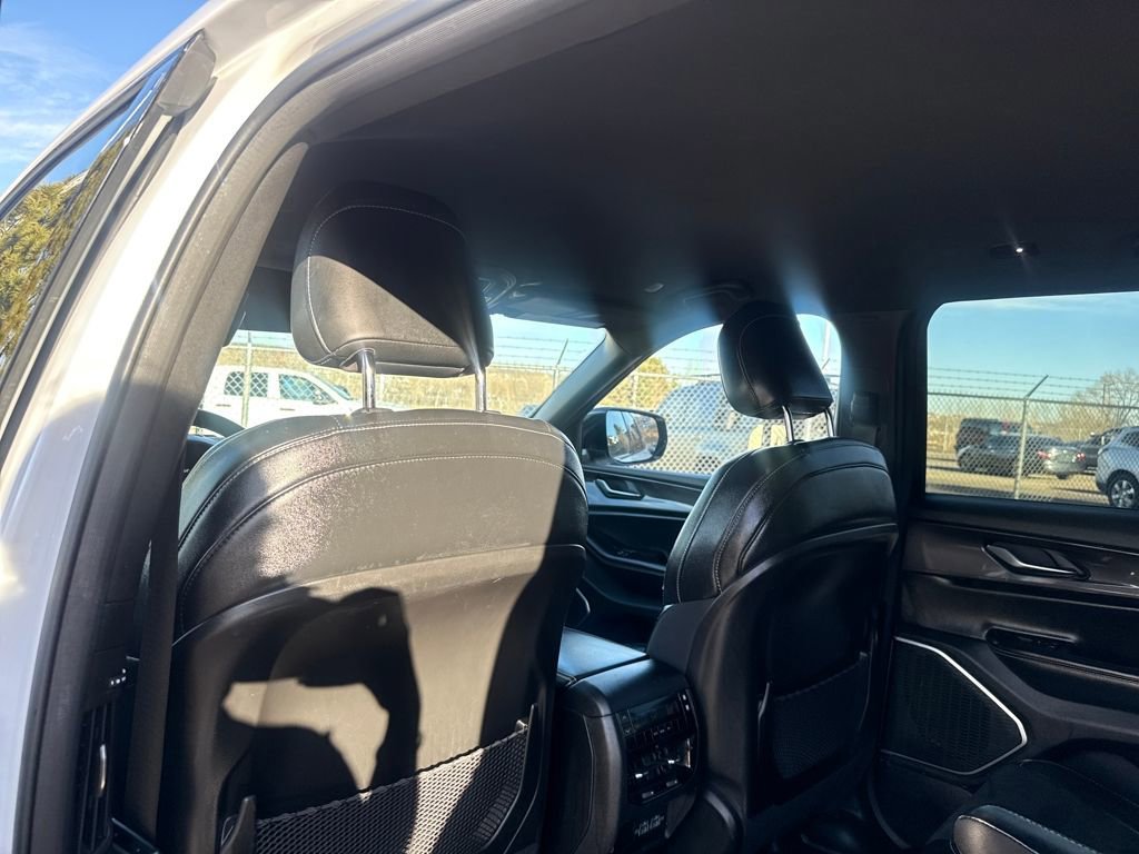 Used 2021 Jeep Grand Cherokee L Altitude image 22