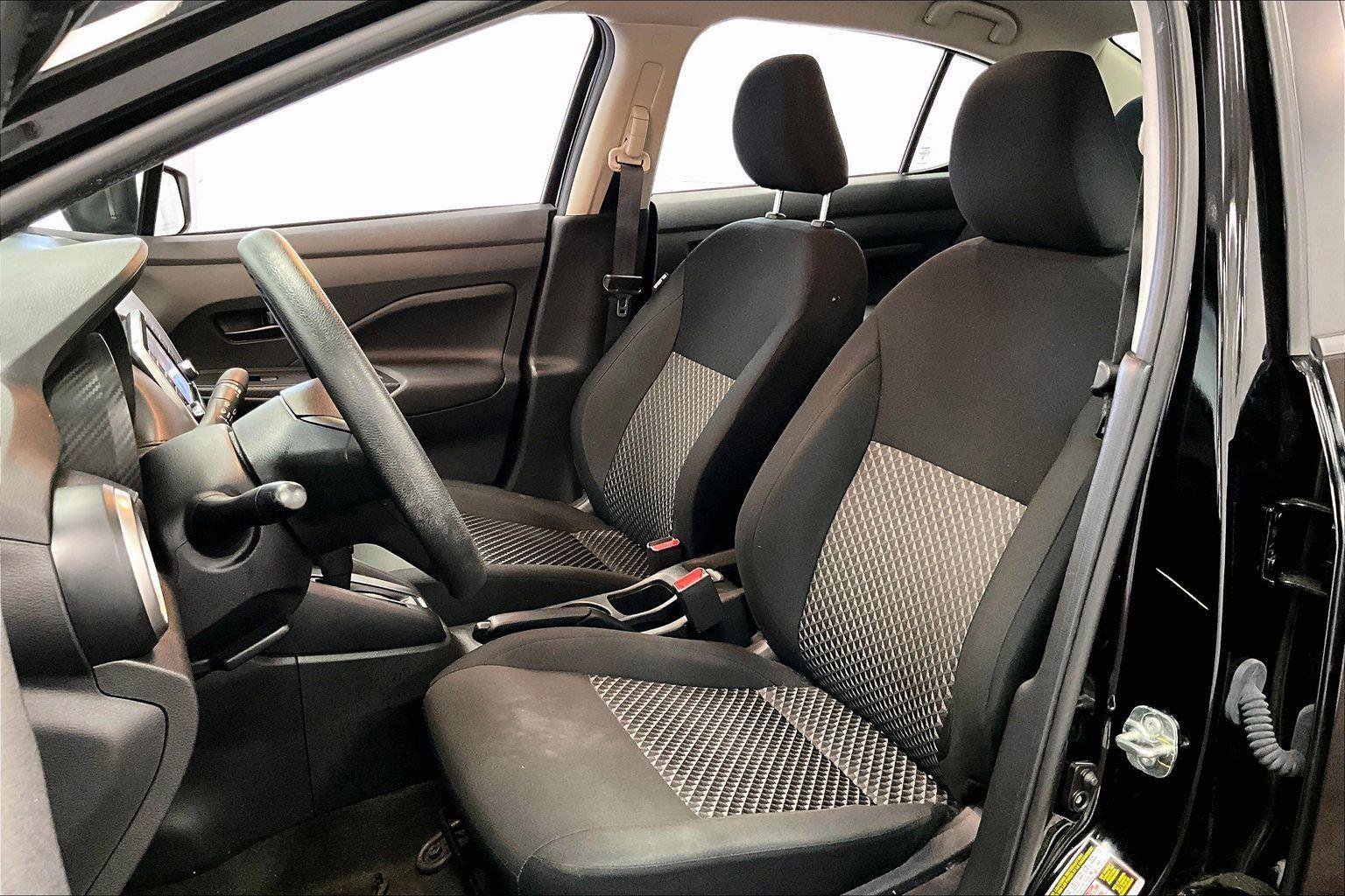 Used 2024 Nissan Versa S w/ Trunk Package image 24