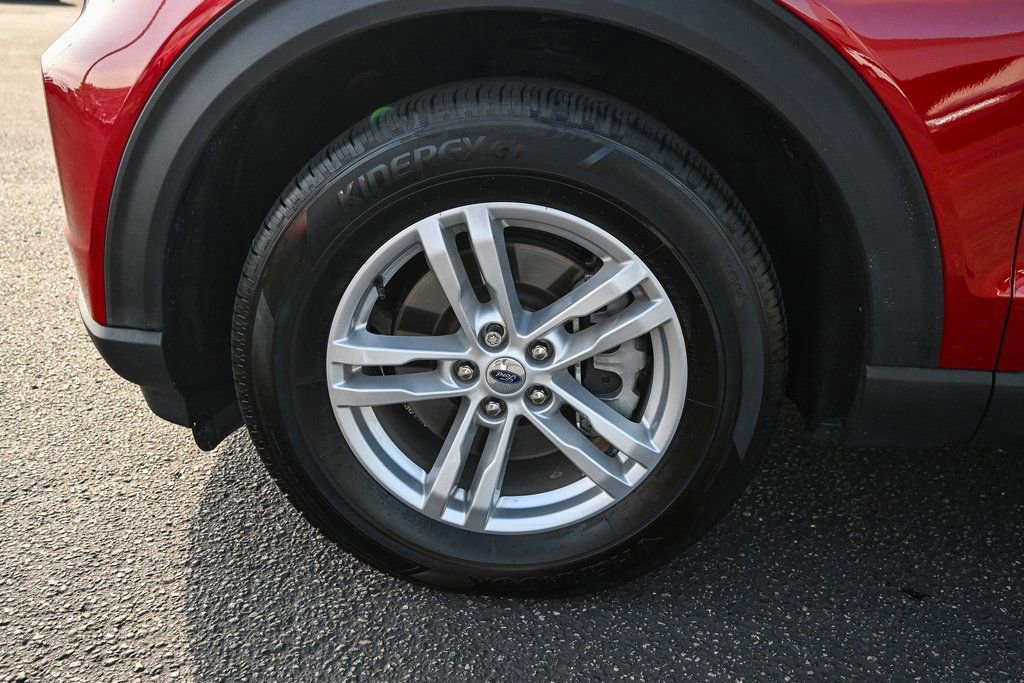 Certified 2023 Ford Explorer XLT w/ Equipment Group 202A image 16