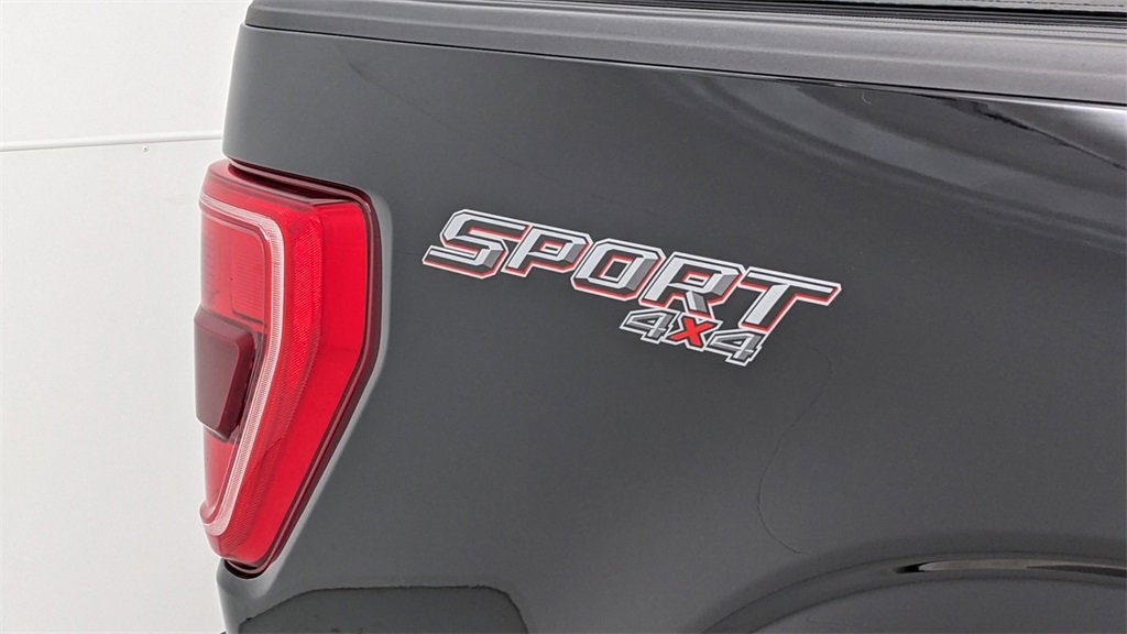 Certified 2022 Ford F150 XLT w/ Equipment Group 302A High image 40