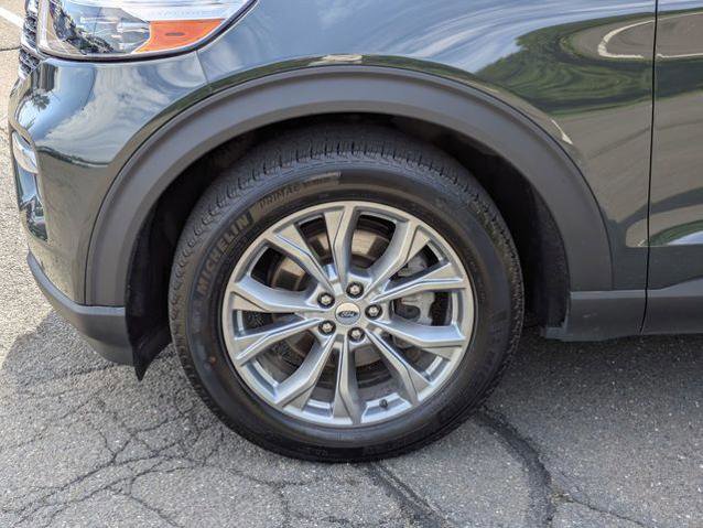 Certified 2023 Ford Explorer XLT w/ Equipment Group 202A image 10