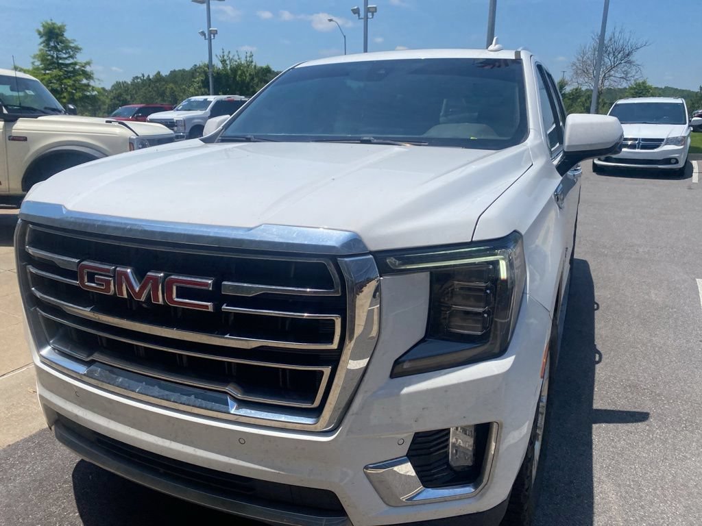 Used 2021 GMC Yukon SLT w/ SLT Premium Package AWD/4WD image 2