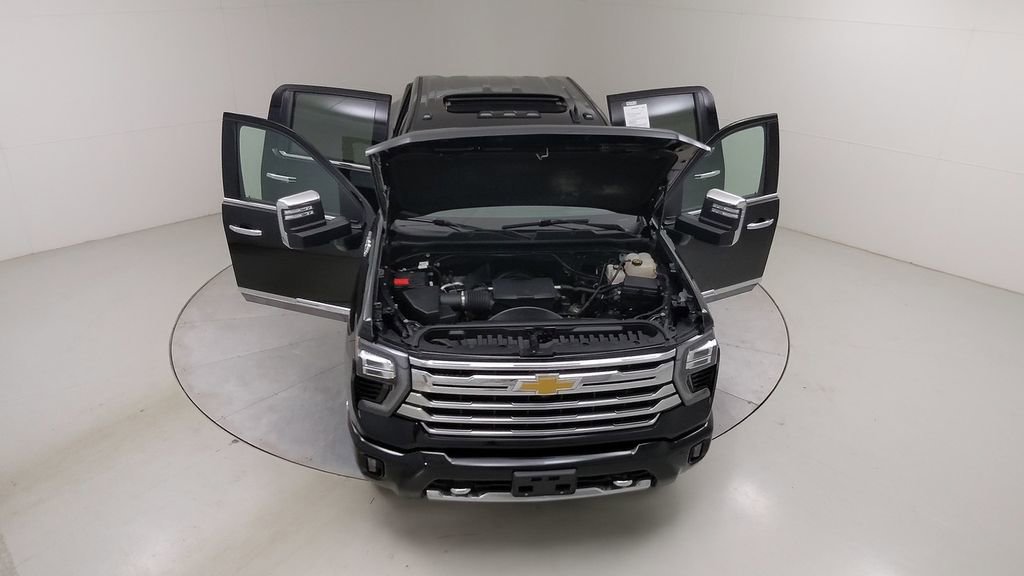 Used 2024 Chevrolet Silverado 3500 High Country w/ High Country Premium Package image 48