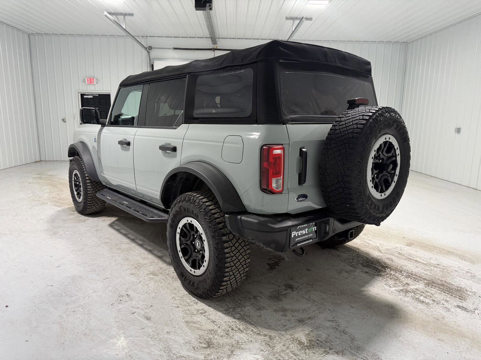 Certified 2021 Ford Bronco Black Diamond w/ Sasquatch Package image 3