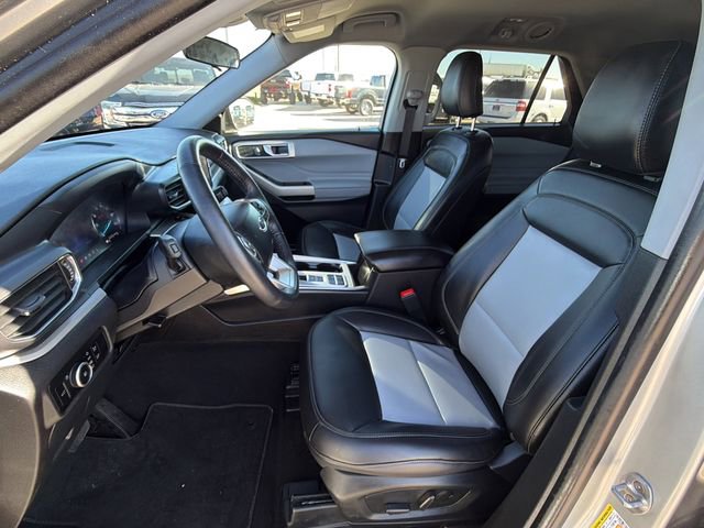 Certified 2024 Ford Explorer XLT w/ Equipment Group 202A image 19