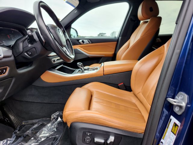 Used 2021 BMW X5 xDrive45e w/ Premium Package AWD/4WD image 18