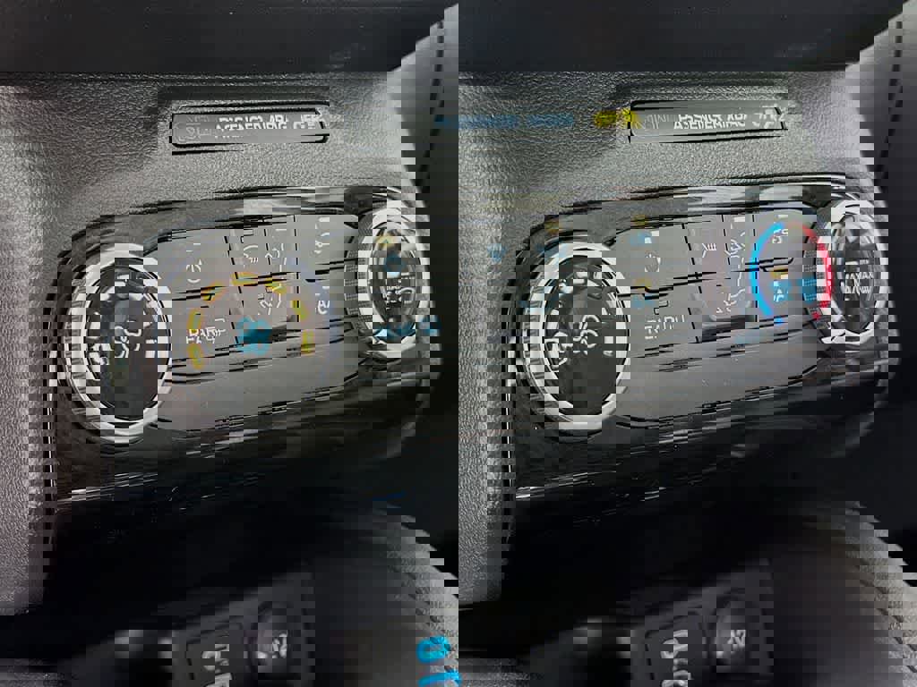 Certified 2022 Ford Escape SE image 17