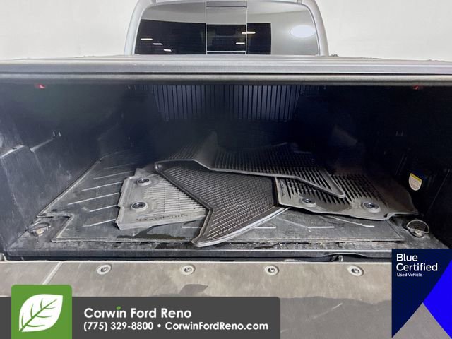 Used 2022 Toyota Tacoma TRD Off-Road w/ TRD Premium Off Road Package AWD/4WD image 31