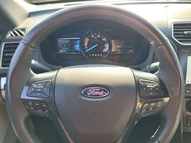 Certified 2018 Ford Explorer XLT w/ Equipment Group 202A image 28