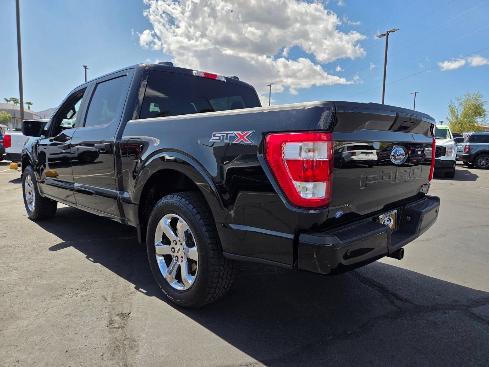 Certified 2021 Ford F150 XL w/ STX Appearance Package RWD image 4