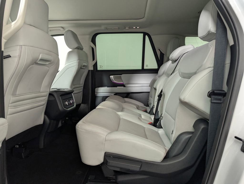 Certified 2025 Ford Expedition Max Platinum AWD/4WD image 13