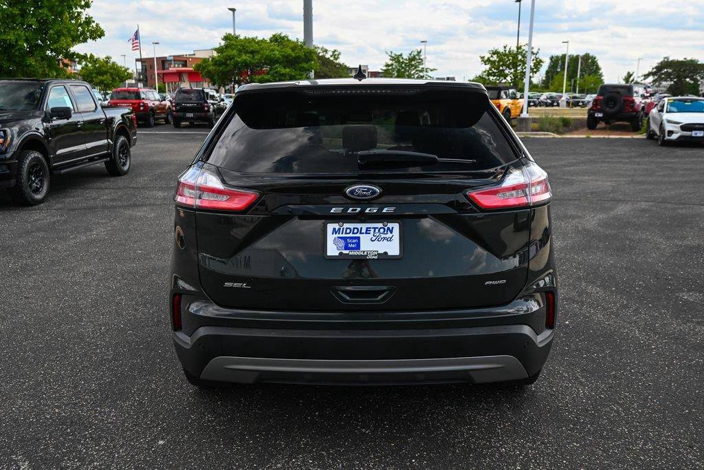 Certified 2023 Ford Edge SEL w/ Convenience Package AWD/4WD image 6
