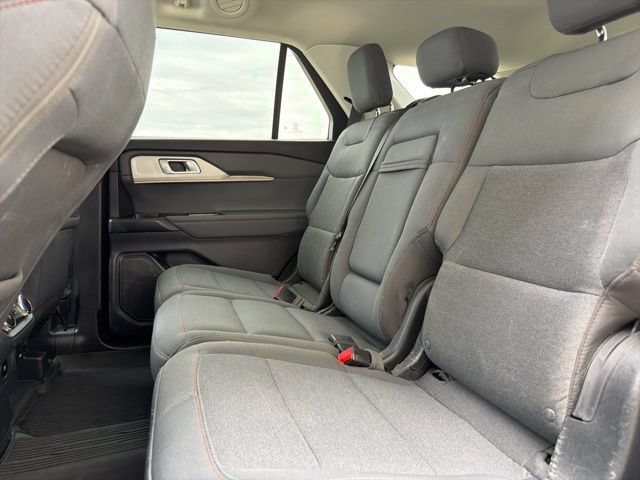 Certified 2025 Ford Explorer Active AWD/4WD image 11
