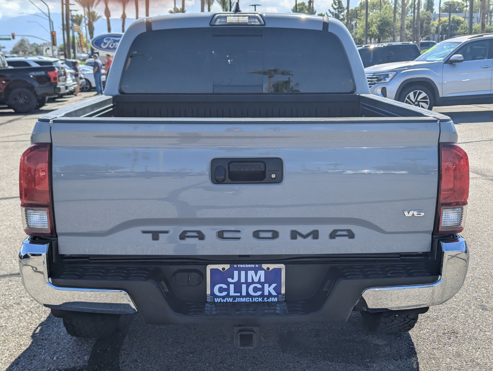 Used 2019 Toyota Tacoma SR5 RWD image 3
