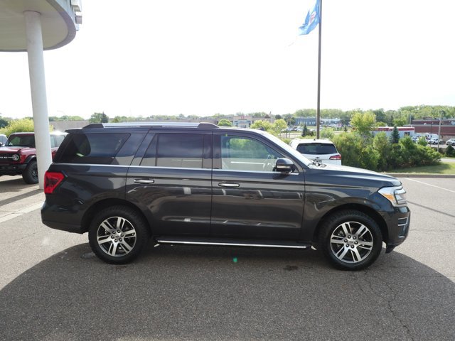 Certified 2022 Ford Expedition Limited AWD/4WD image 4