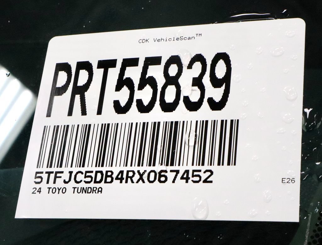 Used 2024 Toyota Tundra Limited AWD/4WD image 32
