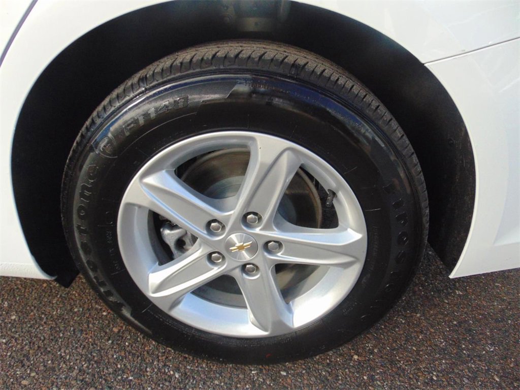 Used 2024 Chevrolet Malibu LS image 14