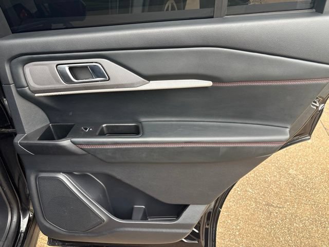 Certified 2025 Ford Explorer ST-Line AWD/4WD image 12