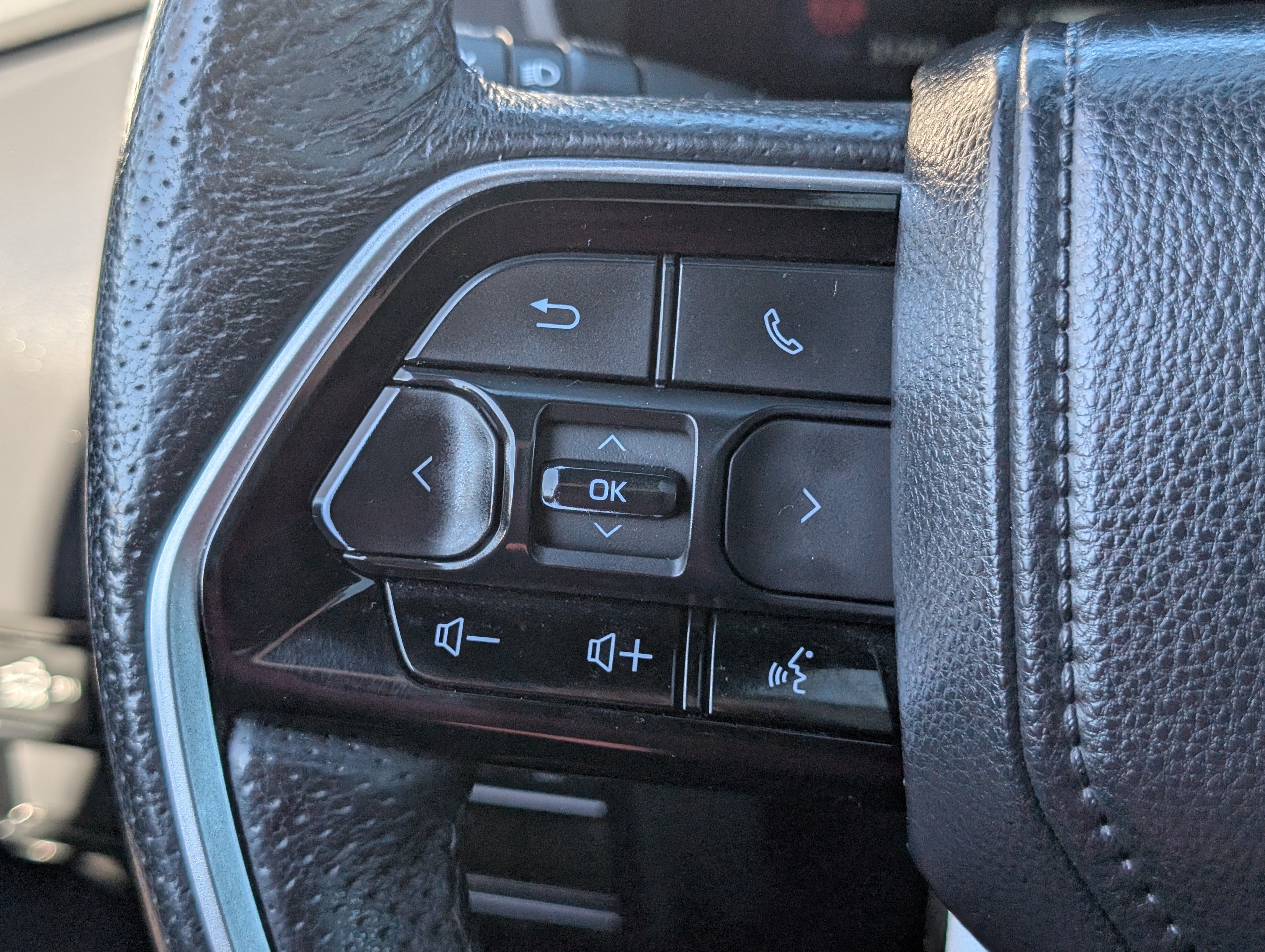 Used 2023 Toyota Tundra Platinum AWD/4WD image 26