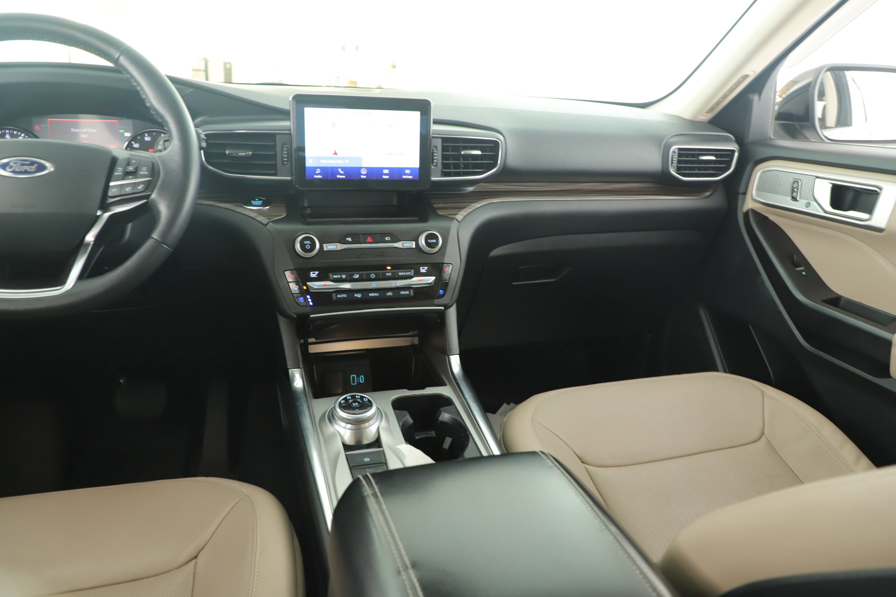 Certified 2020 Ford Explorer Limited w/ Class III Trailer Tow Package image 13