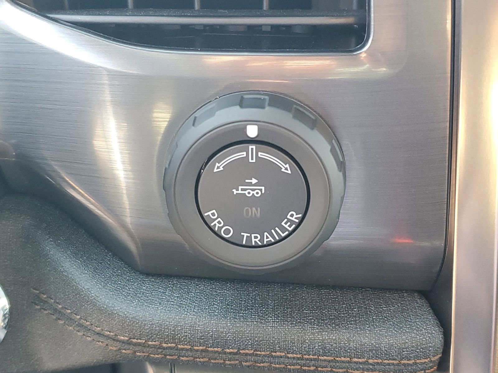 Certified 2024 Ford F150 Lightning Lariat AWD/4WD image 27