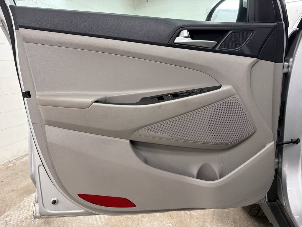 Used 2019 Hyundai Tucson SE FWD image 16