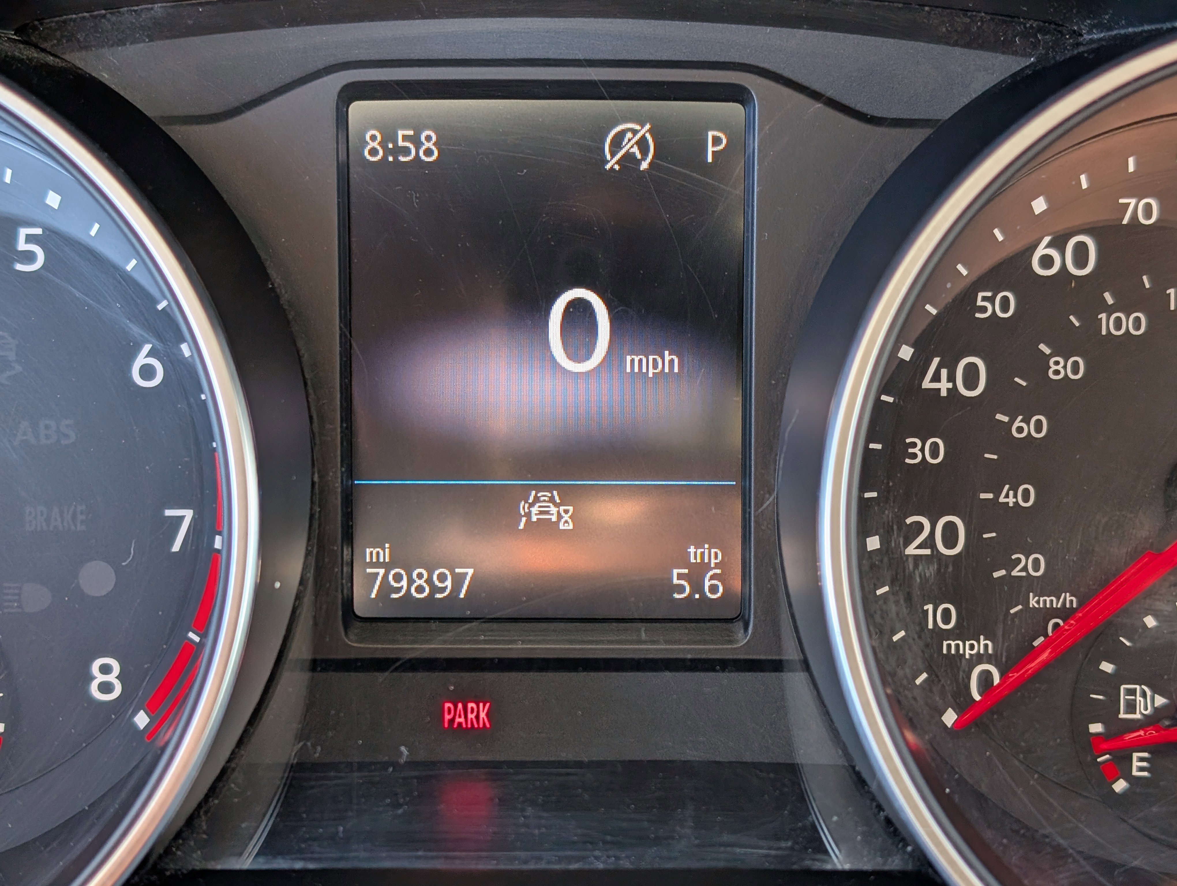 Used 2020 Volkswagen Tiguan SE image 30